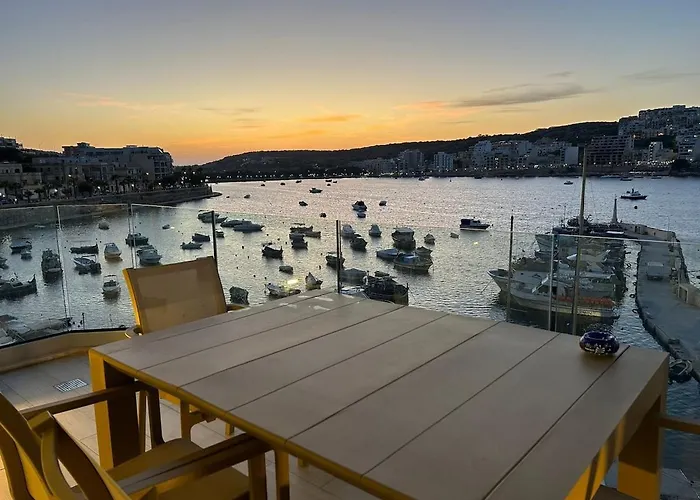 St Pauls Bay Luxury Quiet Seafront * Σεντ Πόλς Μπέι